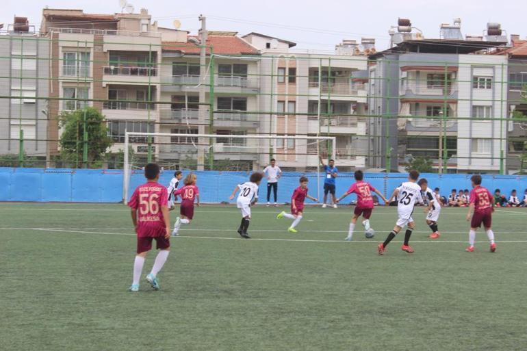 Türk futbolunun en prestijlilerinden Manisada başladı, birçok takım katıldı