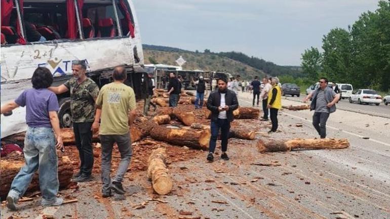 Çanakkalede 8 kişinin hayatını kaybettiği kazada kamyonun yükünü kurallara uygun taşıdığı belirlendi Daha önce ceza yazılmış