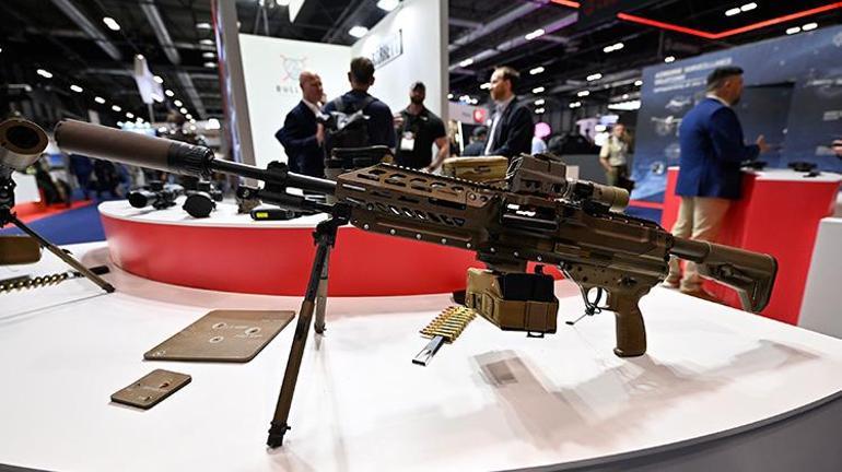 Madridde Türk savunma firmaları rüzgar estirdi 32 firmanın ürünleri büyük ilgi gördü