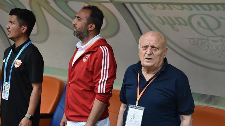 Adanasporda sular durulmuyor Futbolcular arkalarına bakmadan tek tek gidiyor