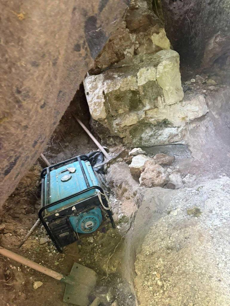 Çatalca ormanında buldular Kaçak kazıda antik kemer ortaya çıktı, 4 gözaltı