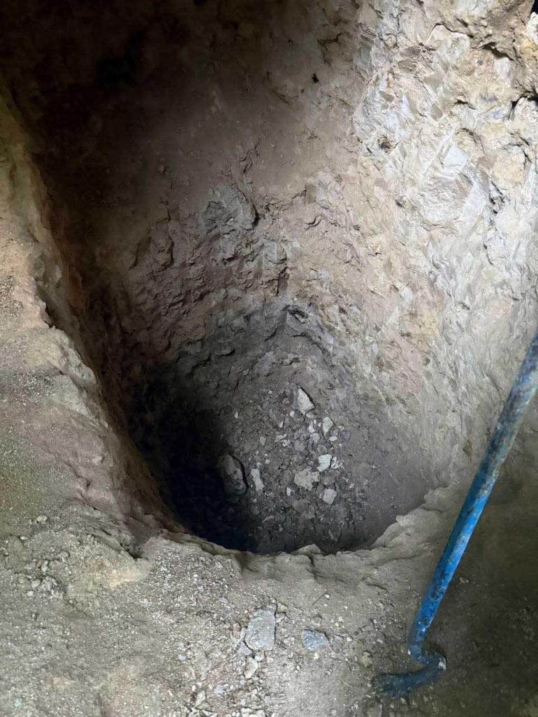 Çatalca ormanında buldular Kaçak kazıda antik kemer ortaya çıktı, 4 gözaltı