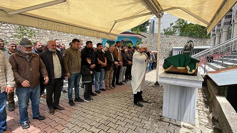 Sapancada düştüğü havuzda boğulan 4 yaşındaki çocuk defnedildi