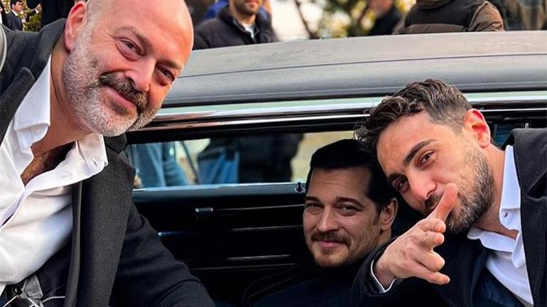 Senaryo kurgu, gülüşler gerçek Kamera arkasında Eşref vakti