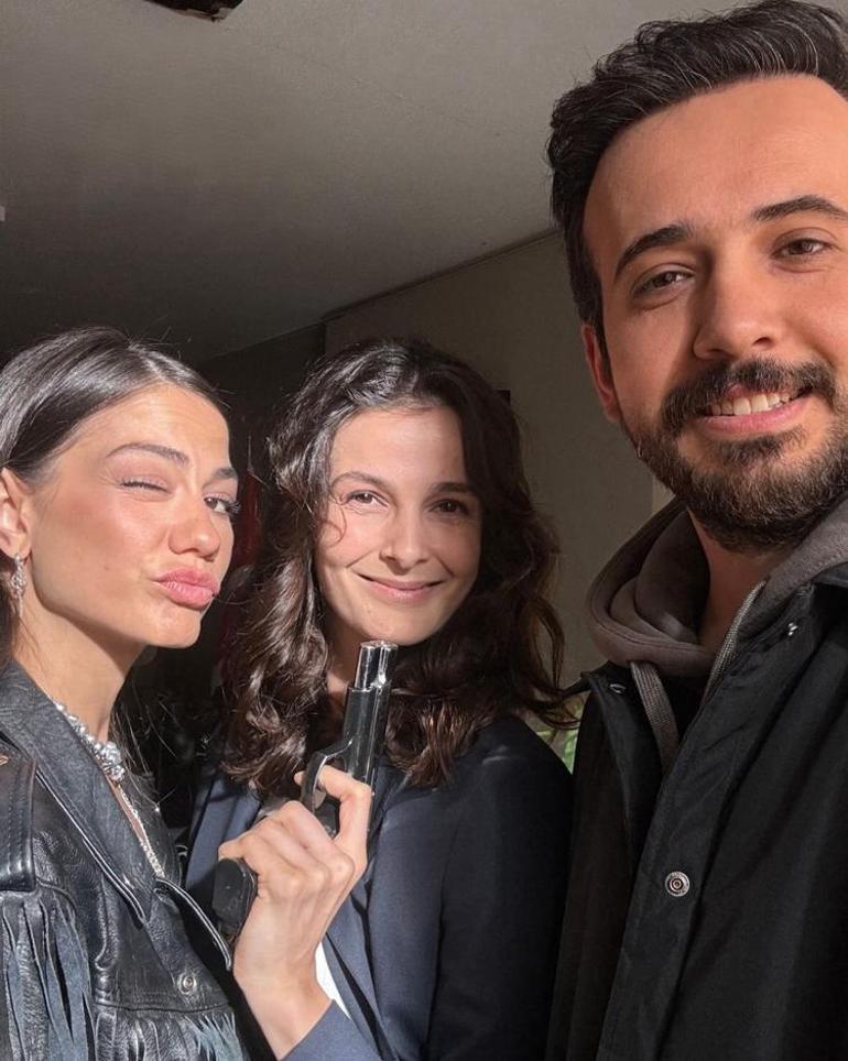 Senaryo kurgu, gülüşler gerçek Kamera arkasında Eşref vakti