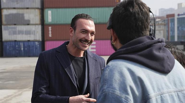 Senaryo kurgu, gülüşler gerçek Kamera arkasında Eşref vakti