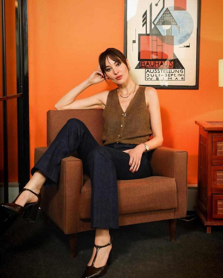 “Mine’ye ben de sinir oluyorum” Uzak Şehir’in fettan güzeli