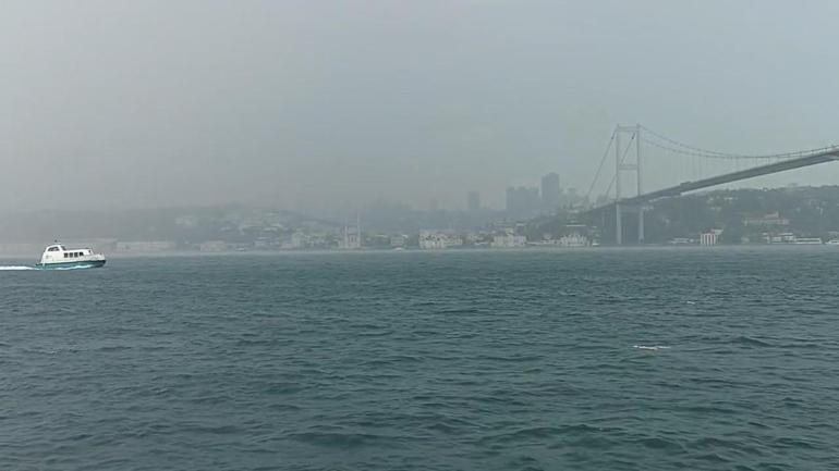 İstanbulu dolu vurdu Bir anda bastırdı, yollar göle döndü, AKOMdan bir uyarı daha