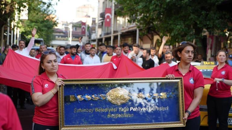 Gaziantepte geleneksel yağlı güreş müsabakaları başladı