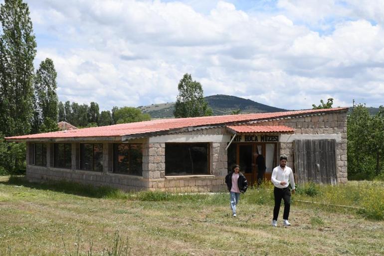 Kendi imkanlarıyla oluşturduğu müzede Hitit kültürünü yaşatıyor