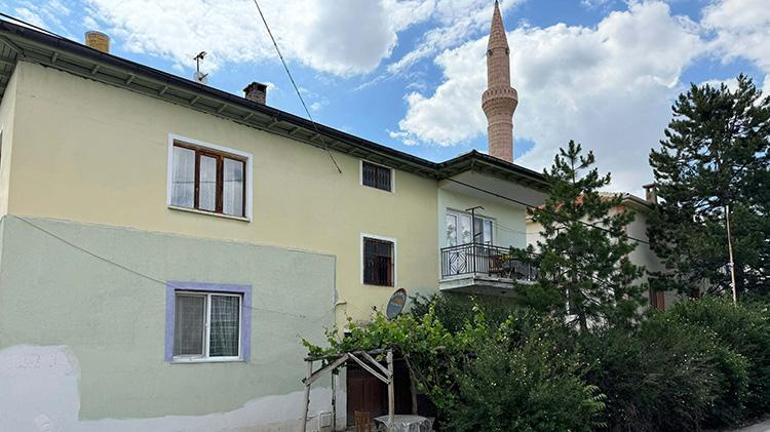 Cami imamı buldu: 10 günlük bebek üzerine bırakılan notla bulundu