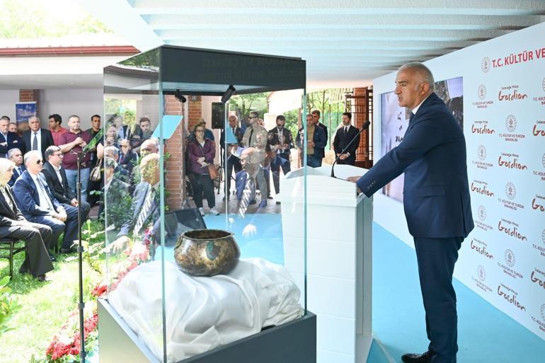 Gordionda büyük keşif: 47nci Tümülüs gün ışığına çıkarıldı Bakan Ersoy: Geleceğe Miras ile geçmişe ışık tutmaya devam edeceğiz