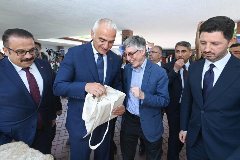 Gordionda büyük keşif: 47nci Tümülüs gün ışığına çıkarıldı Bakan Ersoy: Geleceğe Miras ile geçmişe ışık tutmaya devam edeceğiz