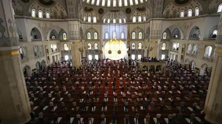Diyanet İşleri Başkanlığı açıkladı: 2025 il il Kurban Bayramı namaz vakitleri