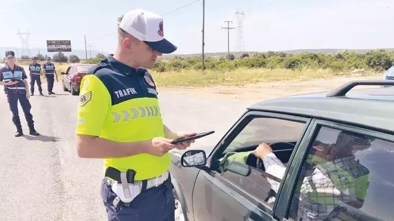 Otobüslerde 3 bin gizli yolcu ile yakın takip Bayramda trafik böyle denetlenecek
