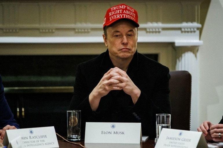 Donald Trump ile Elon Musk arasındaki kavgası büyüyor Suçlamalar peş peşe geldi Tesla hisseleri düştü