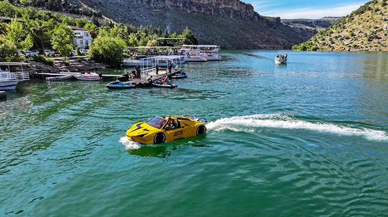 Dicle Baraj Gölünde alışılmadık görüntü Sürat motorları ziyaretçilerden büyük ilgi görüyor