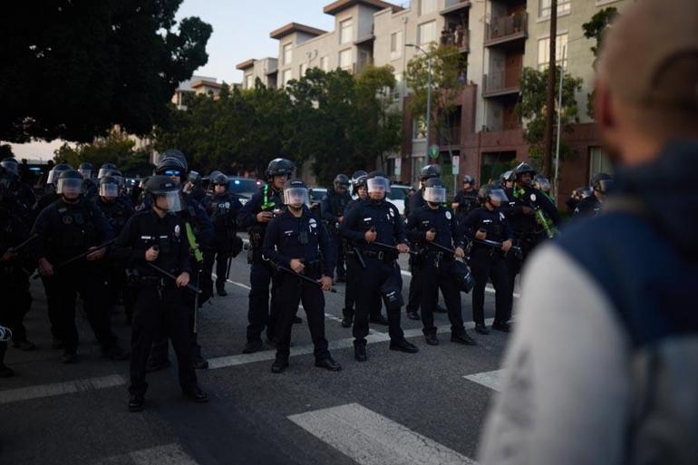Donald Trump, gösterilerin sürdüğü Los Angelesa asker göndermesini savundu: Kent yakılıp yıkılacaktı