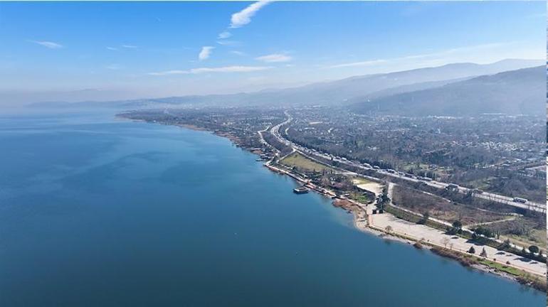 Bakan Kurum: Sapanca Gölümüz nefes alacak Göl kıyısı kaçak yapılardan temizlenecek, bisiklet ve yürüyüş yolu yapılacak