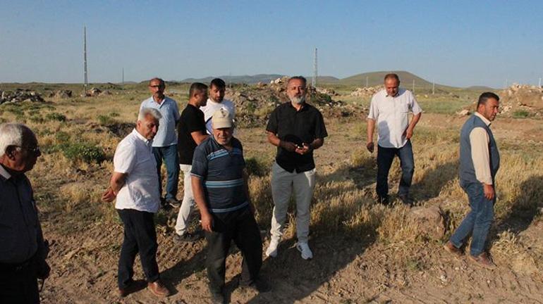 Bakanlık köye sosyal konut yapacak dedi, 25 köylüyü dolandırdı, sırra kadem bastı