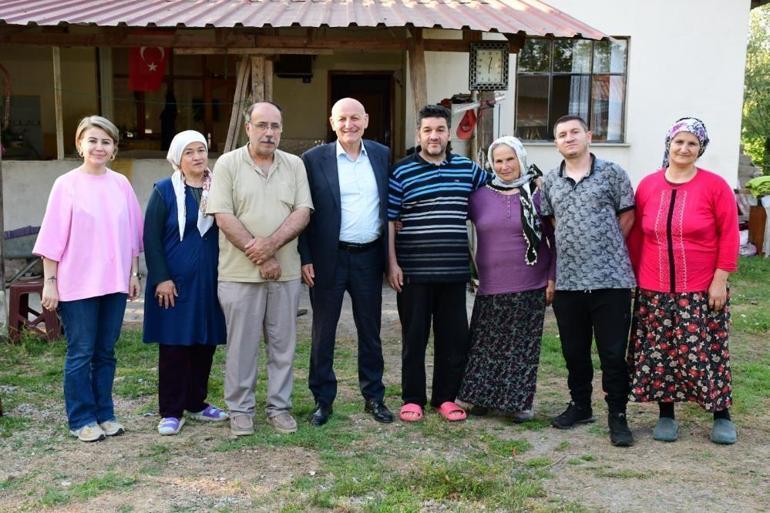Hayatında hiç doğum günü kutlamamıştı: Terme Belediyesi, Epilepsi hastası Mehmet Multunun hayalini gerçekleştirdi