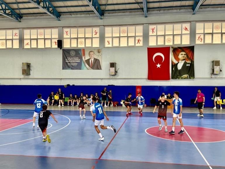 Hentbol Türkiye Şampiyonası Aydında başladı