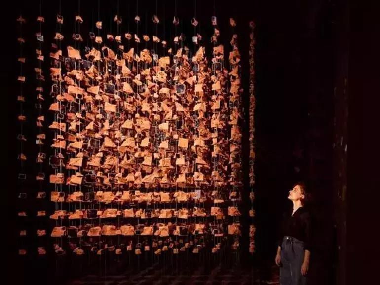 Melek Zeynep Bulut “The Recursion Project: Levh-i Mahfuz” ile Londra Tasarım Bienali’nde
