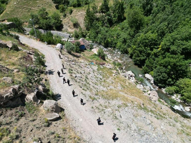 Hakkaride iki aydan beri kayıp olan kadın için arama çalışmaları yeniden başlatıldı