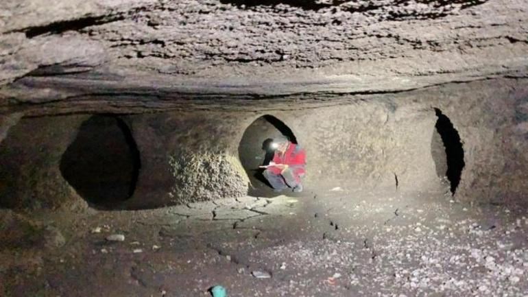 Köylüler bilim adamlarından hızlı çıktı Bursada hazine 300 metre derinde: Labirentin sonu görünmüyor