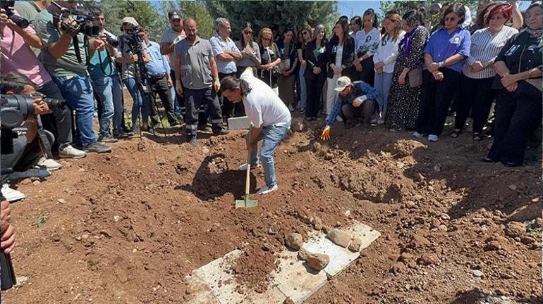 Ses sanatçısı Ayşe Şanın vasiyeti 29 yıl sonra yerine getirildi Cenazesi İzmirden Diyarbakıra taşındı