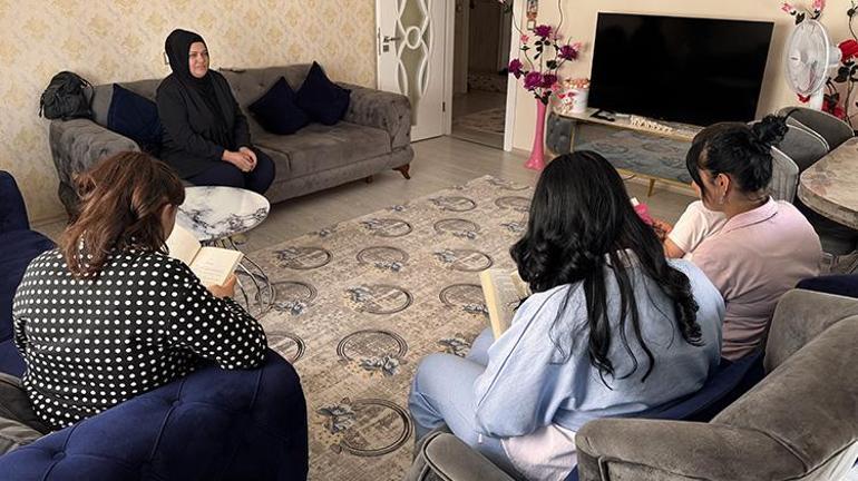 Gördüğü rüyanın peşinden gitti İmkansızı başardı; 4 çocuğun koruyucu annesi oldu