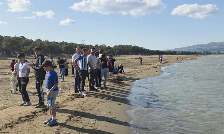 Bursadan kahreden haber İznik Gölüne giren iki kuzenin cansız bedenlerine ulaşıldı