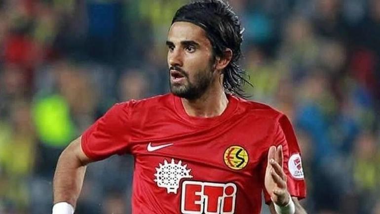 Yıllar sonra Eskişehirspora dönüyor Bir senaryo var: Taraftar ismini sayıklıyor