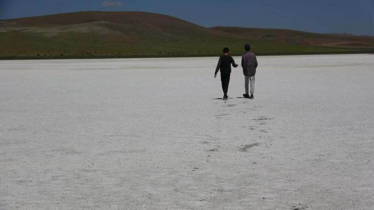 Tuz Gölü tamamen kurudu İki yılı arasındaki görüntü farkı korkutucu derecede değişti