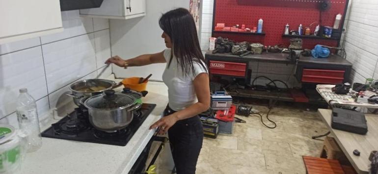 Zonguldakta oto tamirine kadın eli değdi Dükkanın beti bereketi arttı