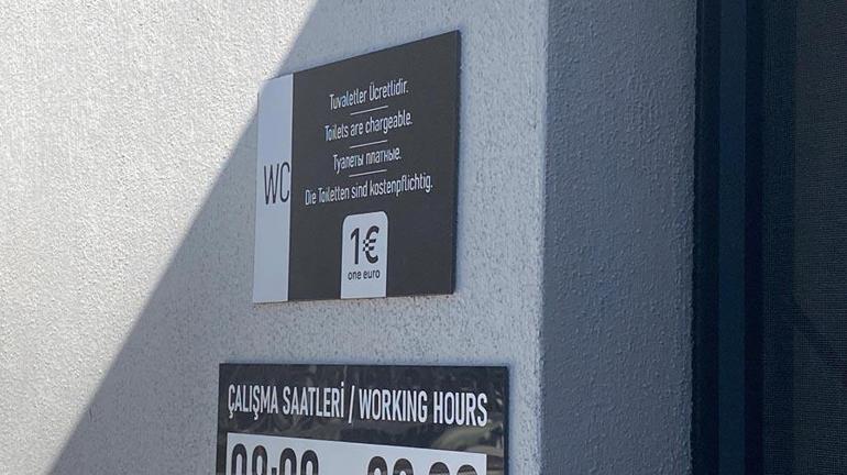 Antalyada 1000 TLlik şezlong fiyatından sonra Euro üzerinden mesai saatli tuvalet ücreti