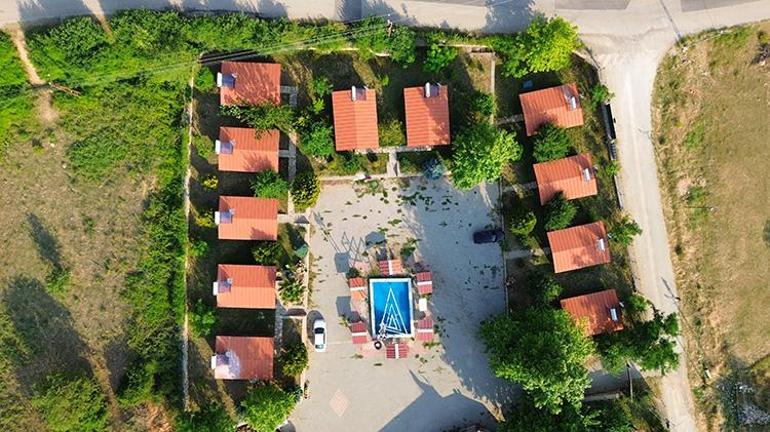 Trabzonlu öğretmenin Hataydaki Karadeniz rüyası gerçek oldu: Emekli olunca yaptı, şimdi tesisinde adım atacak yer yok