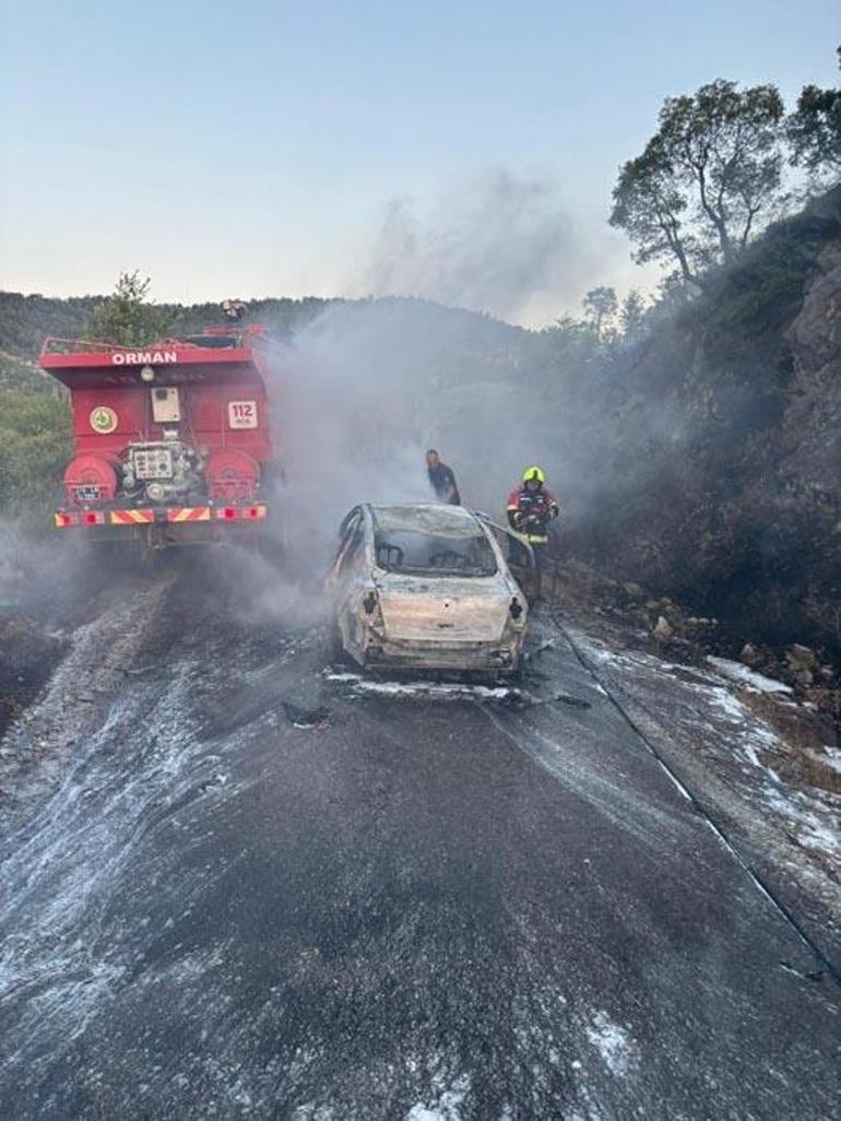 7 şehirde orman yangınıyla mücadele Sakaryadaki yangın Bilecike sıçradı, İzmirde 455 ev tahliye edildi