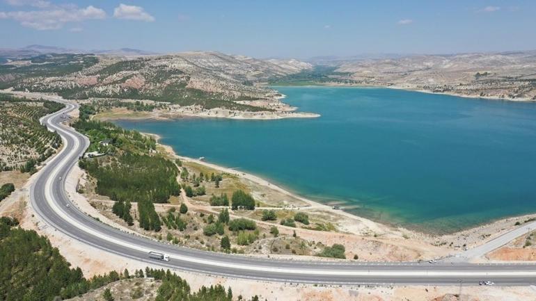 Konyada böylesi görülmedi: Su seviyesi yüzde 14e düşen barajda ortaya çıktı 10 kilo var