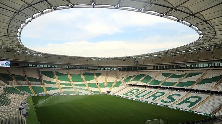 Bursaspor bir transferi daha bitirdi Adana Demirsporun yıldızı imzayı atacak