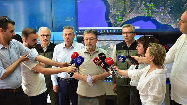 Felaketin nedeni insan Bakan Yumaklıdan son durum açıklaması: Birkaç saniyelik duyarsızlık yüzünden ülke yanıyor