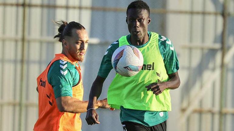 Konyasporda ayrılık sonrası 2 transfer birden