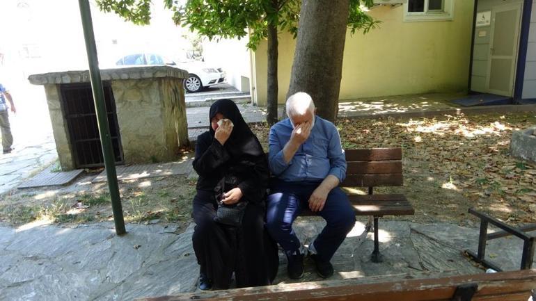 İhanetin böylesi görülmedi Borçlarını ödediği kızı ve damadı tarafından kendi evlerinden kovuldular: Günlerini camide geçiriyorlar