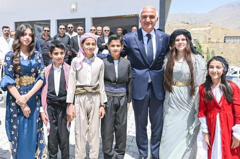 “Bu coğrafya artık terörle değil yatırımlarla, başarılarla, kültürle ve turizmle anılıyor”