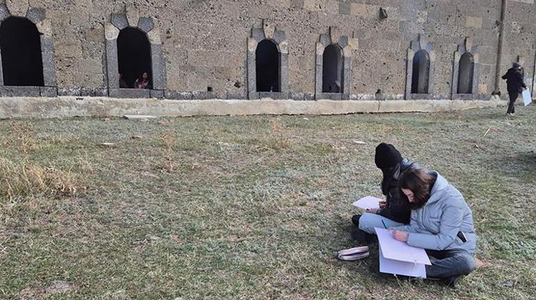 Mimarlık öğrencilerinden ecdada vefa: 2. Abdülhamid yadigarı Sivişli Tabyası, genç mimarların elinde yeniden canlanıyor