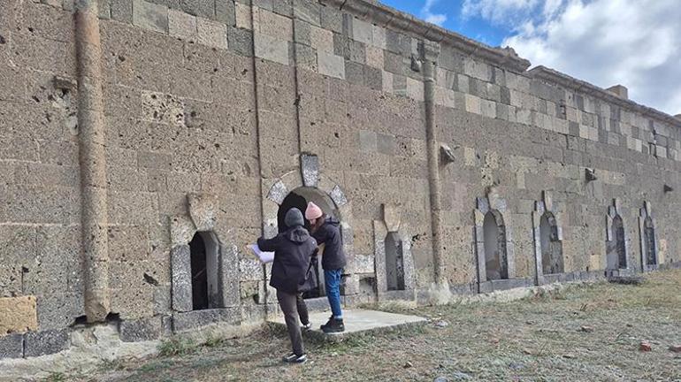 Mimarlık öğrencilerinden ecdada vefa: 2. Abdülhamid yadigarı Sivişli Tabyası, genç mimarların elinde yeniden canlanıyor