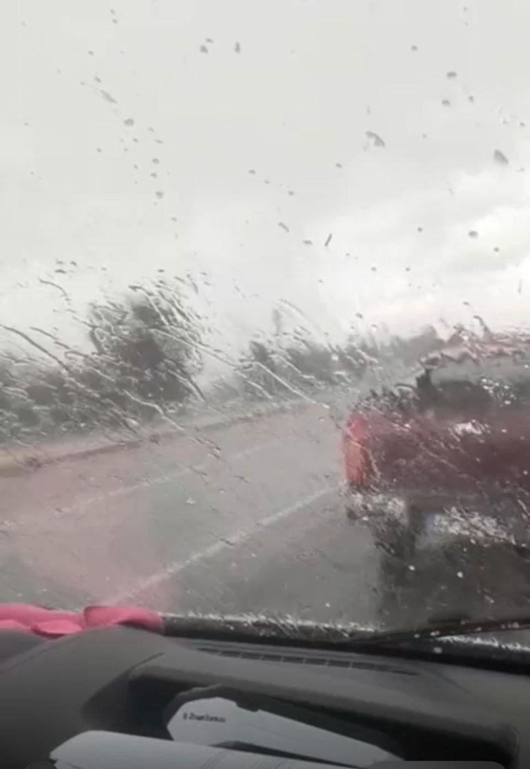 Elazığ’a kış geri geldi Temmuz ayında dolu ve sağanak etkili oldu