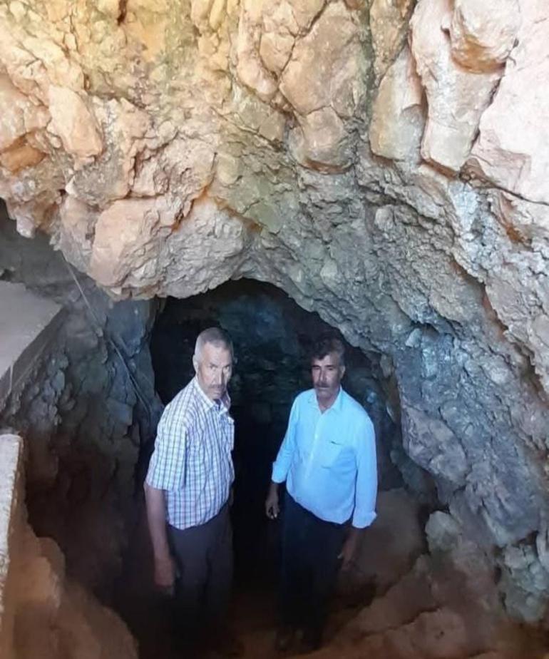 Konyada bir mahalle bu mağaradan geçiniyor: Kimse bu işe girmek istemez, onlar keyif alıyor