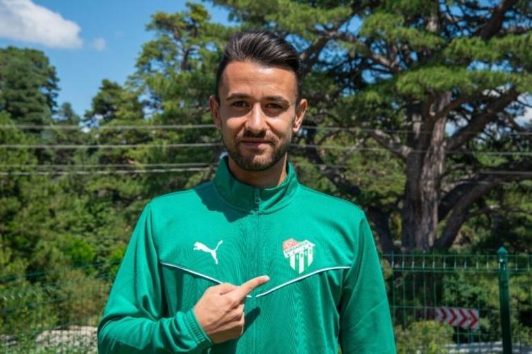 Ayrılığı Bursaspor taraftarını üzmüştü: Yeni adresi belli oldu