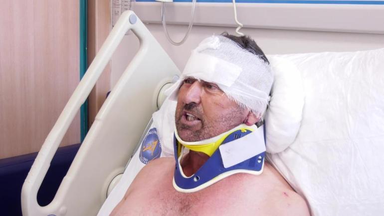 Aslanın saldırısından kurtulan adam o anları anlattı: Boynunu sıkmasam o beni gırtlaklayacaktı Tam bir Kara Murat